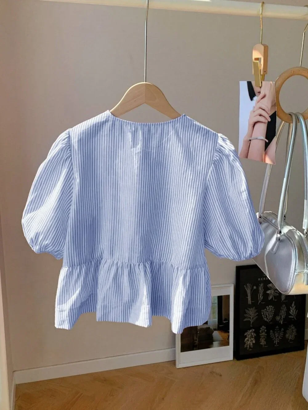 Women's Short Puff Sleeve Striped tie front blouse - Picture 3 of 7